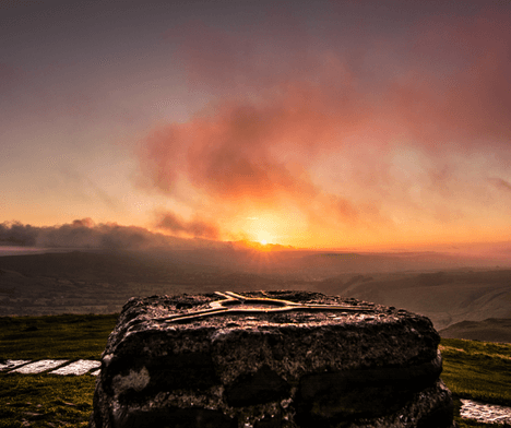 Sunrise on Mam Tor 